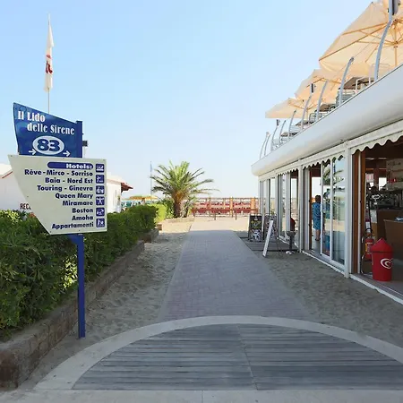 Domus Mea Hotel *