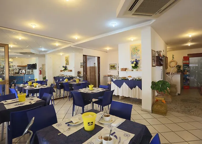 Domus Mea Hotell *